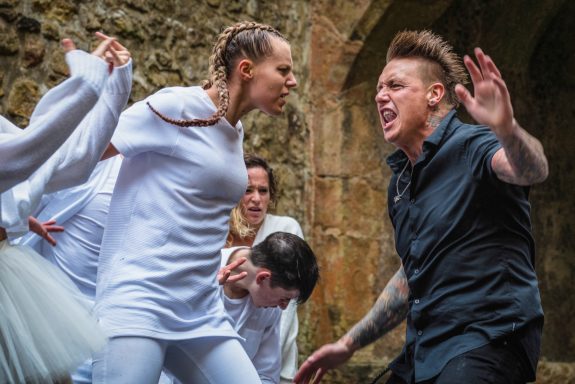 papa roach, none of the above, video clip, beaufort castle, music production,