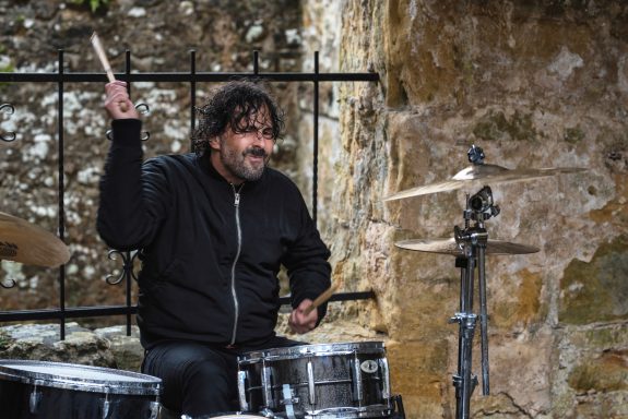 papa roach, none of the above, video clip, beaufort castle, music production,